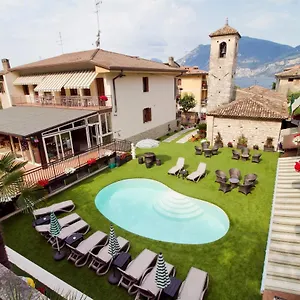 https://albergo-casa-este.hotelinveneto.com